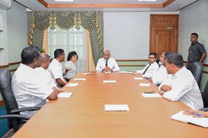 ކެޔޮޅުންގެ އެންމެ ބޮޑު އެއް ކަންބޮޑުވުމަކީ މަހުގެ އަގު ތިރިކުރުން