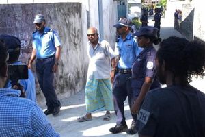 ދެ އަހަރުގެ ކުއްޖާ ރޭޕް ކުރި ކާފަ، މުނިކާފަ 25 އަހަރަށް ޖަލަށް
