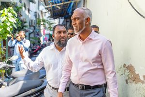 އާއިލާއަށްވުރެ ވެސް އިސްކުރަންވީ ސަރުކާރު ކެންޑިޑޭޓުން: ރައީސް 