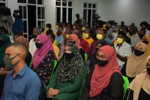 ޖޮބް ސެންޓަރުގައި ވަޒީފާ ބޭނުންވެގެން 7،000 އަށް ވުރެ ގިނަ މީހުން