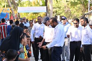 ހުލާސާކޮށް އިއްޔެ: ރައީސް ސޯލިހު ގުރައިދޫ ދާއިރާއަށް ވަޑައިގަތުން