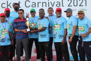 އޮފީސް ކްރިކެޓް މުބާރާތުގެ ތަށި ކަސްޓަމްސް އަށް 