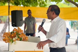 ނަޝީދުގެ ނުރުހުން ދަރަނި ރީސްޓްރަކްޗާ ނުކޮށް ޓެކްސް ބޮޑުކުރުމަށް