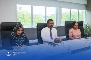 ދައުލަތަށް ލިބެންޖެހޭ ފައިސާ ހޯދުމާ ގުޅޭގޮތުން އޭޖީ އޮފީހުން އޮޑިޓާ ޖެނެރަލާއި އޭސީސީއާ މަޝްވަރާކޮށްފި