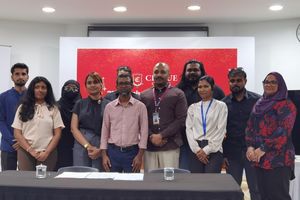 ކްލިކް ކޮލެޖަށް 25 އަހަރު ފުރުން ފާހަގަކުރަން ހާއްސަ ގިވްއަވޭއެއް