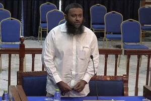އަމީން ދޫކޮށްލި ގޮތް ގޯސް، އަލުން ޝަރީއަތް ހިންގަން އަމުރުކޮށްފި 