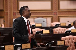 ޖާބިރު، ދީނީ މިނިވަންކަމަށް ގޮވައިލި މައްސަލަ މަޖިލީހުން ބަލަނީ