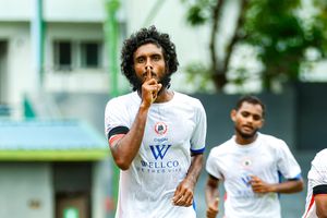 ވެލެންސިއާ އަތުން ބޮޑު މޮޅެއް ހޯދައި އޮޑި އެއް ވަނަ އަށް 