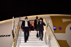 ރައީސްގެ ދެކަނބަލުން ރާއްޖެ ވަޑައިގެންފި 