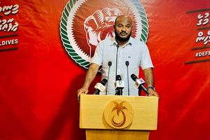 "އިންޑިއާ އައުޓް" ސްޓޭމްޕާ ހެދި ދަރުހަށް ހުއްދަ ނުދިން: ޕީޕީއެމް