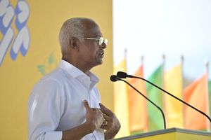ރައީސް ވިދާޅުވީ ނަޝީދަށް ދުރު ފެނިވަޑައިނުގަންނަވާ ކަމަށް!