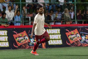 ސެމީ ފައިނަލުގައި ކްލަބް 220 އާއި އެމްއެމްއޭގެ ކުރިމަަތިލުމެއް