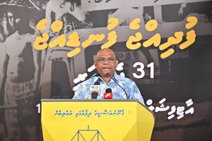 ސަރުކާރަށް އަޑު އިވެނީ މަގު މައްޗަށް ނުކުމެގެން: ޝާހިދު