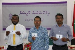 ގުރަށްފަހު ކޮމަންޑޫ ދާއިރާ ކެންޑިޑޭޓުންގެ ނަމްބަރު ތަރުތީބުކޮށްފި