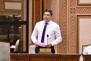 ސަރުކާރުން ޓެކްސީ ލައިނެއް ހަދަނީ ދިރާސާކޮށްގެނެއް ނޫން: އަމީން 