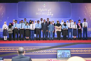 2023 އާއި 2024 ގެ އޯ ލެވެލް ޓޮޕް 10 އެވޯޑު ދެނީ