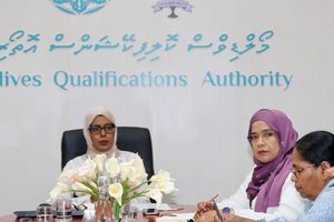 ވަޒީފާއަށް ދަމުން ފުލްޓައިމްކޮށް ޕީއެޗްޑީ ނުހެދޭނެ ކަމަށް އެމްކިޔުއޭއިން އަންގައިފި