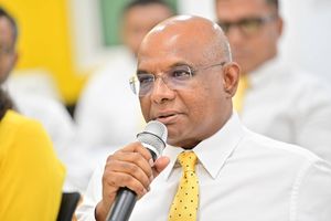 އާއިލާތައް ބިކަކުރަން ސަރުކާރުން ހިންގާ ޖަރީމާ ހުއްޓާލާ: ޝާހިދު