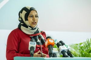 ތިން މަސް ފަހުން ރައީސް އޮފީހުން ނޫސްވެރިންނާ ބައްދަލުކުރަނީ