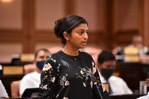 ބޮޑު ހިޔާނާތުގެ ލިސްޓުގައި އޮތް މީހުން މަގާމުން ވަކިކުރަނީ