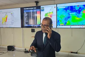 Nasheed provides assistance during Cyclone Gezani in Madagascar