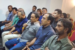 ޝަހުޒާން އާއި ލީވާން މިނިވަން ކުރަން ޔާމީން ގޮވާލައްވައިފި