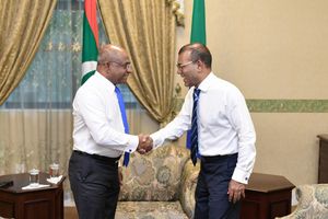 ޝާހިދު ދެން ނަޝީދު؛ އެހެން މަގާމެއްގެ "މަންފާ" މާނަކުރަންޖެހޭ