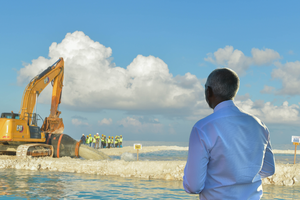 ހުލާސާކޮށް އިއްޔެ: ބޮޑު ލޯނަކާއި ރިޒާވުން ފައިސާ ދައްކަން އެނގުން