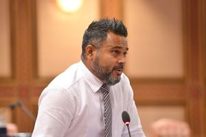"ވަޒީފާގެ ބިރު، ކޮމަންޑޫ އިންތިހާބުގައި ކަންބޮޑުވުމަކަަށް ނުވި"