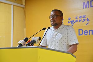 މިހާރު އޮތީ ރަބާ ސްޓޭމްޕް ޖަހާ, ރައީސުލްޖުމްހޫރިއްޔާގެ މަޖިލީހެއް: ކުޑޫ