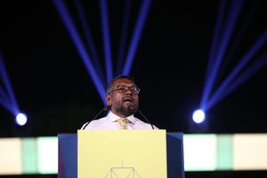 އަނިޔާވެރިކަން އަނެއްކާ ވެސް ގަދަވިޔަ ނުދޭން މި ވެރިކަން ދަމަހައްޓަން ޖެހޭ: ޗެއާޕާސަން ފައްޔާޒު
