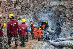 ވަޅަކަށް ވެއްޓުނު ކުއްޖަކު 4 ދުވަސް ފަހުން ސަލާމަތްކޮށްފި