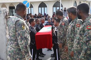 އަސްކަރީ ރަސްމީ އިއްޒަތުގައި ކޯޕްރަލް ޒައިދާން ފަސްދާނުލައިފި