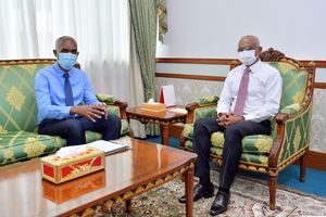 ރައީސްއާ އެކު މުއިއްޒުގެ ފުރަތަމަ ބައްދަލުވުން: "އުއްމީދުން ފުރިފައި"