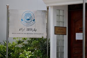 ޖިންސީ ގޯނާގެ ތުހުމަތުވާ މީހުން ތިބެން ޖެހޭނީ އެކަހެރިކޮށްފައި: ހައިކޯޓު