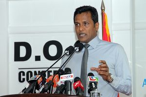 ތުހުމަތުތައް އުމަރު ދޮގުކޮށްފި