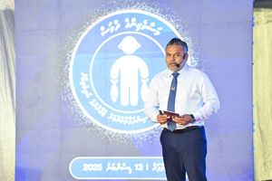 "ބޮޑު ކަންނެލި މަސްވެރިންނަށް މިލިއަނުން ފައިސާ ނުލިބި އެބަހުރި"
