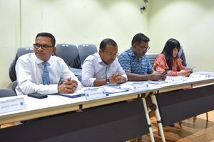 ކައުންސިލްތަކުގެ ޕްލޭން ފާސްނުކޮށް ބޭއްވުން ހުއްޓުވަން ބިލެއް