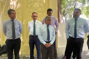 ނަޝީދުގެ އިތުބާރު ނެތް ކަަމަށް ފާސްކުރަން އިދިކޮޅުން ތައްޔާރު