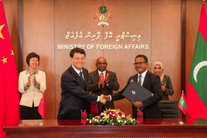ޗައިނާ އާއި ރާއްޖެއާ ދެމެދު ހަތަރު އެއްބަސްވުމެއްގައި ސޮއިކޮށްފި