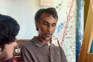 އާއިލީ ފިހާރައިގައި، ފަންނުވެރިޔާ އެއްކުރާ ކަނޑު ދިރުމުގެ ހަޒާނާ