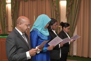 އޭސީސީ މެމްބަރުން ވަކިކުރުމުގެ މައްސަލަ އަނބުރާ ކޮމިޓީއަށް