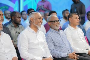 ހުލާސާކޮށް އިއްޔެ:މުއިއްޒަށް ޓިކެޓު ދިނުމަށް މާކުރިން އޮތީ ރާވާފަ
