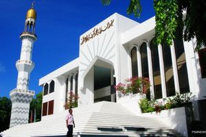 ރޯދައަކީ އަންގާރަ، ރަމަޟާން މުބާރަކު!