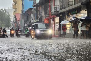 ބޯކޮށް ވާރޭވެހި މާލެ ފެނު އަޑީގައި