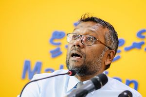 ވޯޓު ލުމުގެ ހައްގު ގެއްލޭ ގޮތަށް ވަޒީފާ އަދާކުރާ ރަށް ބަދަލުކުރާ ކުރުން ހުއްޓާލަން ފައްޔާޒު ގޮވާލައިފި