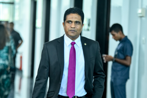 ނިހާންގެ މައްޗަށް އުފުލި ދައުވާތައް އަނބުރާ ގެންގޮސްފި