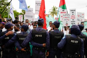  މޭ ޑޭ ރެލީއަށް ފުލުހުން ހުރަސް އަޅައިފި