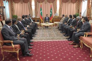 ފެކްޓު ޗެކް: ރަސްމީކޮށް މާލޭ ސިޓީ ކައުންސިލްއާ ބައްދަލުކުރެއްވި ފުރަތަމަ ރައީސްއަކީ ޑރ. މުއިއްޒެއް ނޫން!