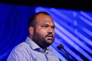 އަލީ ވަހީދުގެ ޕާސްޕޯޓް މައްސަލާގެ ހައިކޯޓުގެ ނިންމުން ރިވިއު ކުރަން ހުށަހަޅައިފި 